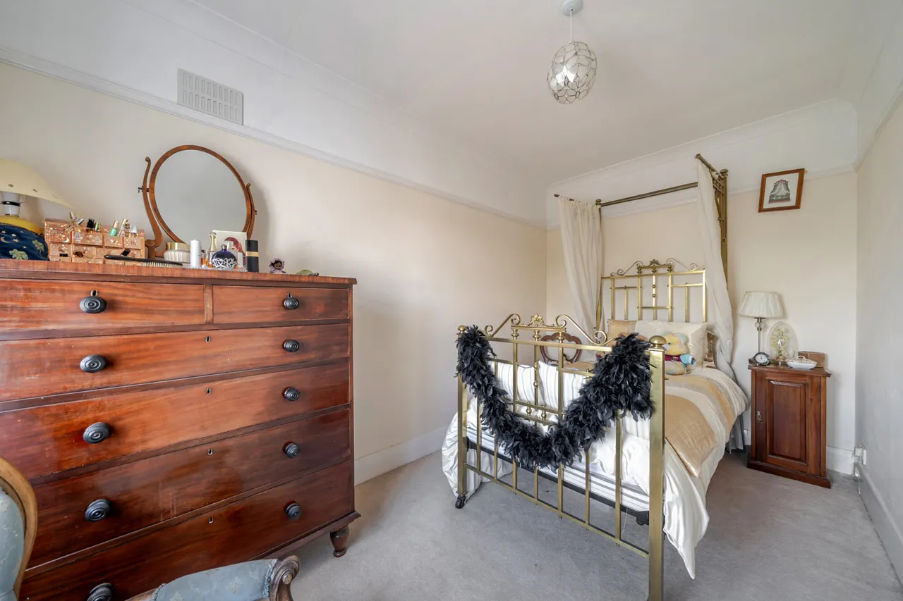 Upperton Road, DA14, photo 7
