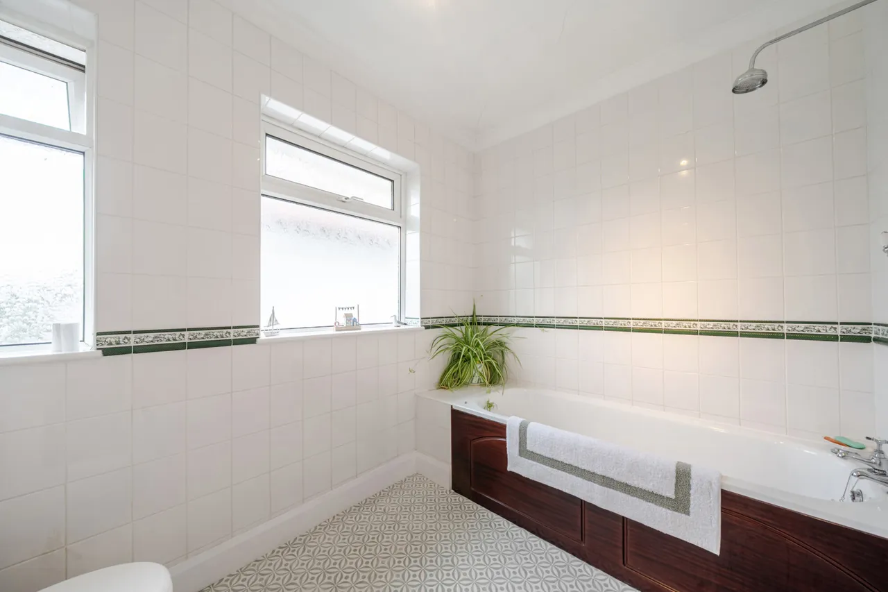 Upperton Road, DA14, photo 8