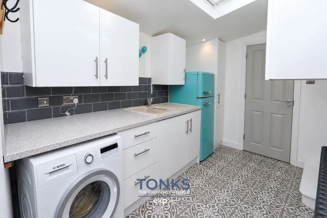 Spring Vale Road, Rowley Regis, B65, photo 13