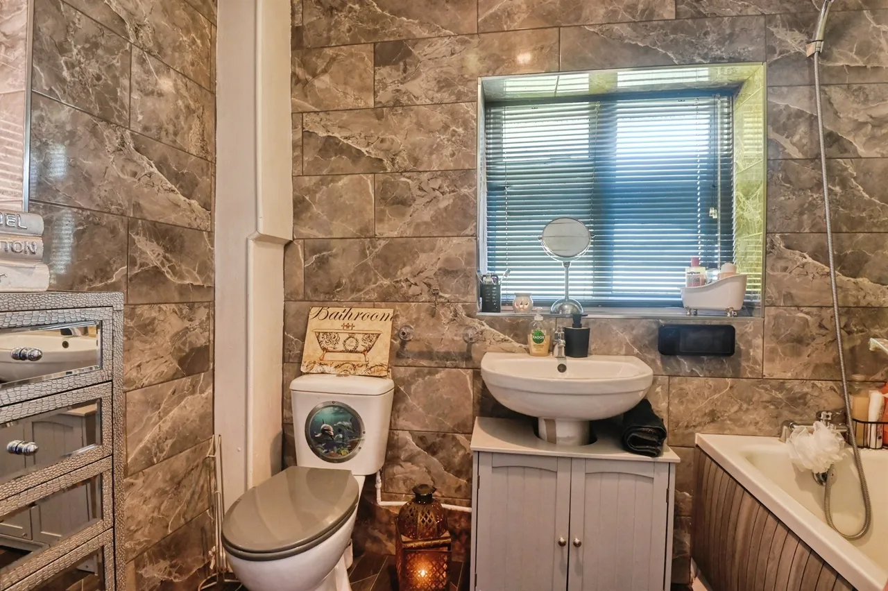Lillington Grove, Shard End, B34, photo 8