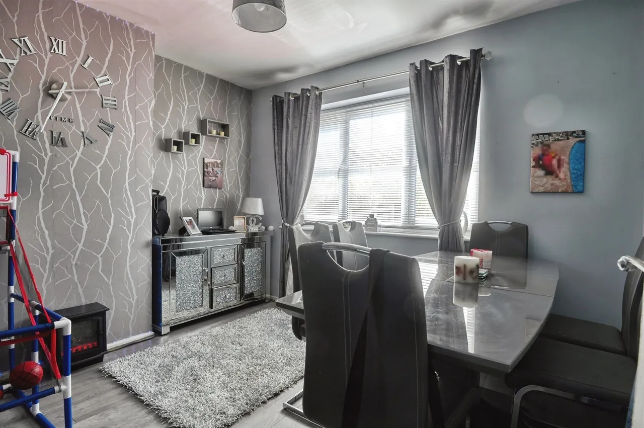 Lillington Grove, Shard End, B34, photo 6