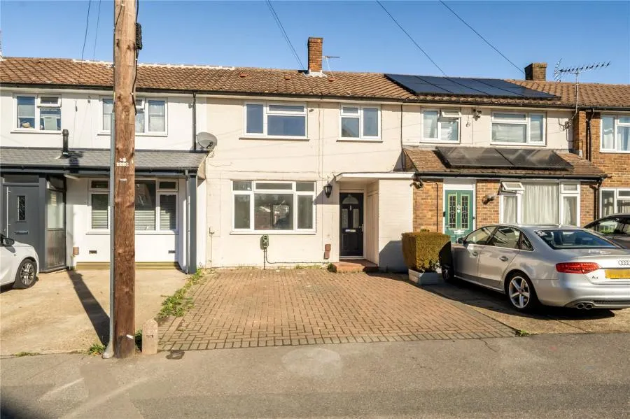 3 bed house for sale, Long Furlong Drive, Slough, SL2