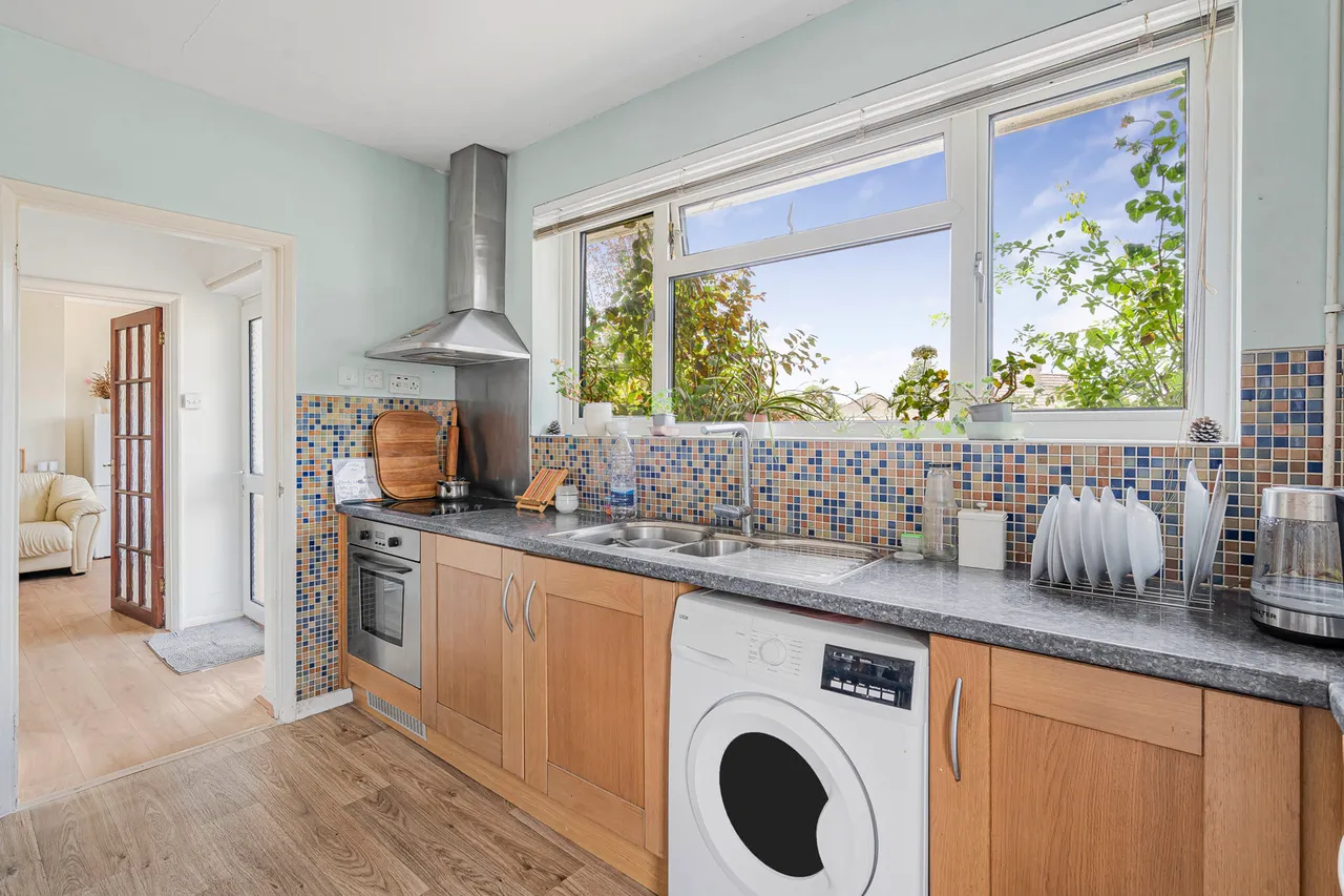 Orchard Close, Normandy, GU3, photo 8
