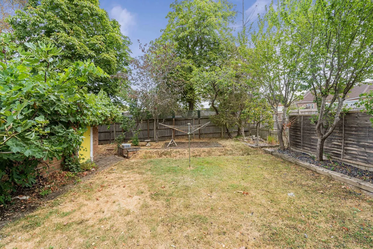 Orchard Close, Normandy, GU3, photo 17