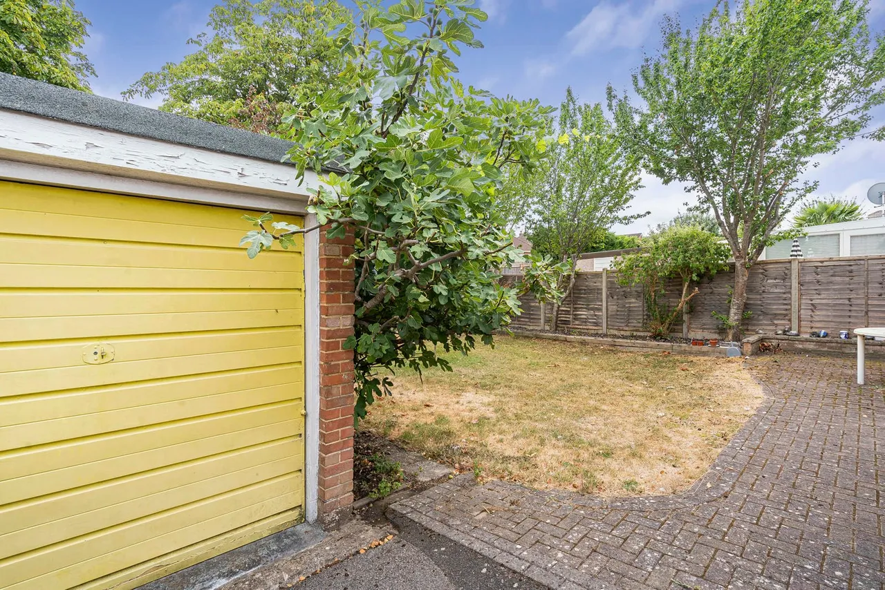 Orchard Close, Normandy, GU3, photo 21