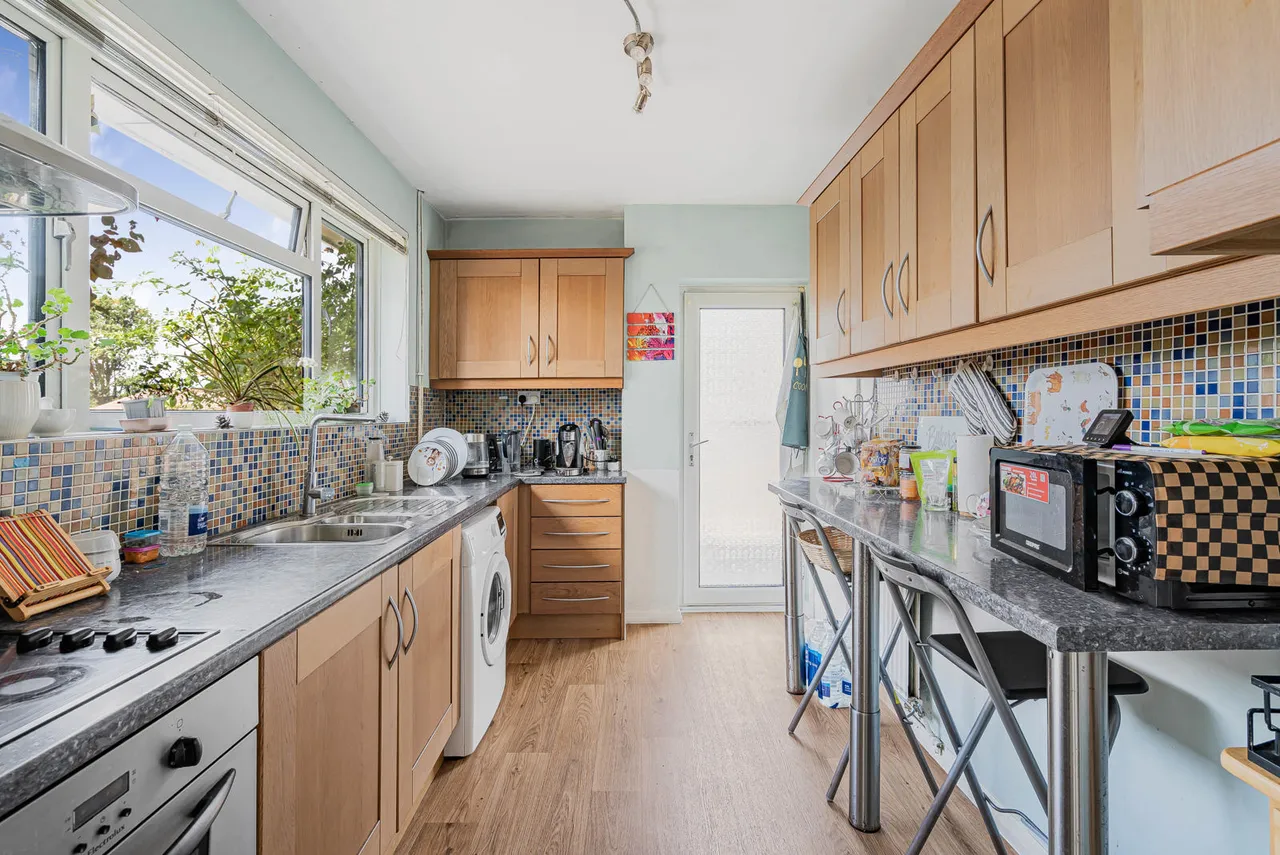 Orchard Close, Normandy, GU3, photo 6