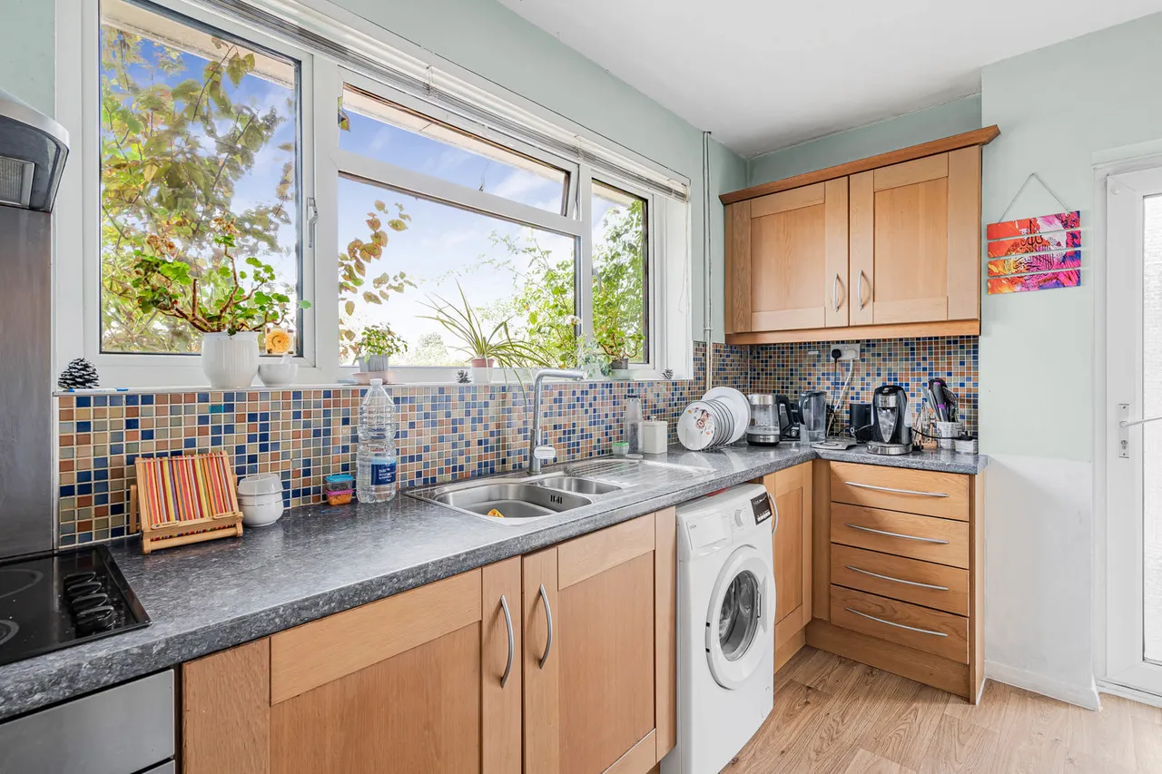 Orchard Close, Normandy, GU3, photo 7