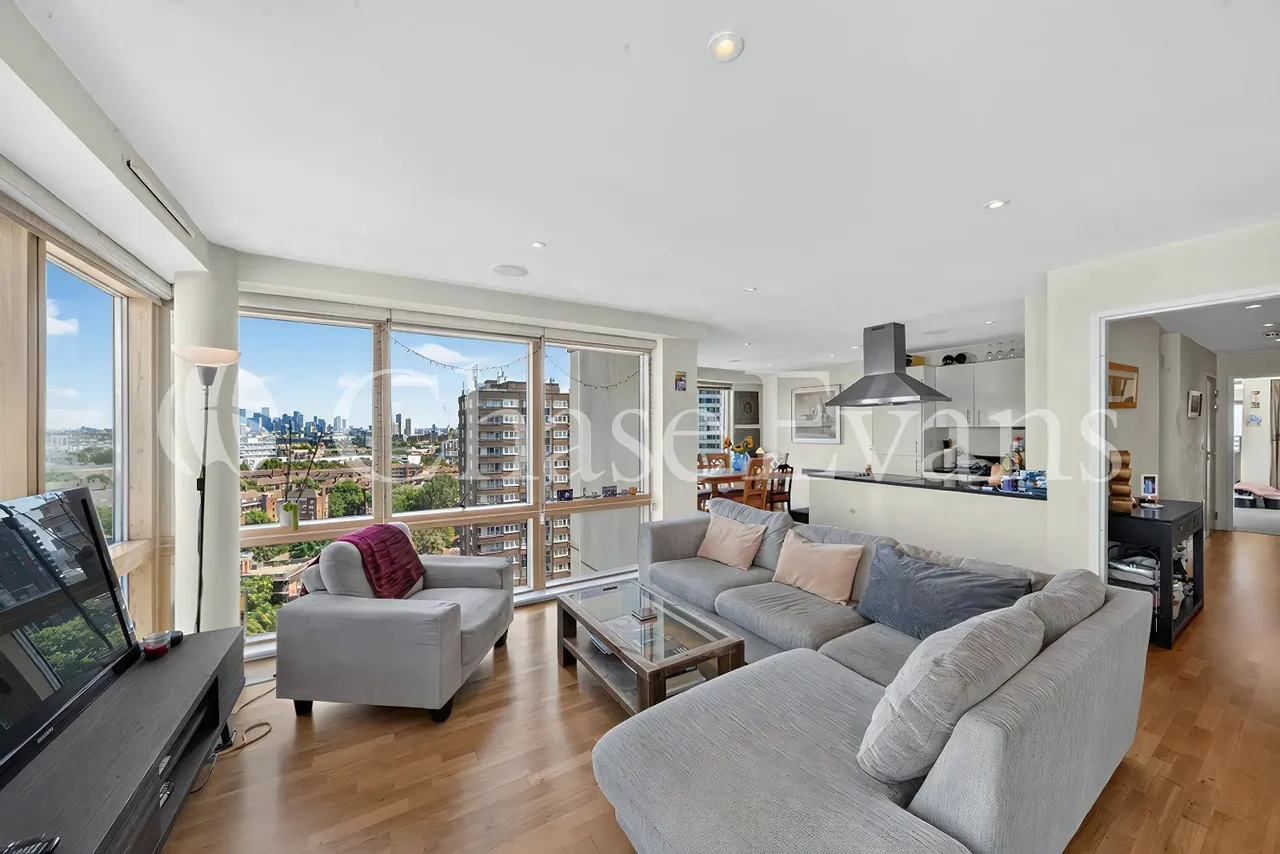 2 bed flat for sale — Metro Central Heights, 119 Newington Causeway, London, SE1