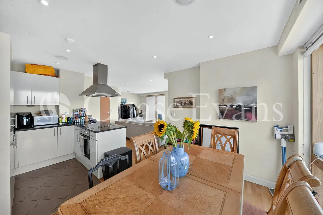Metro Central Heights, 119 Newington Causeway, London, SE1, photo 4