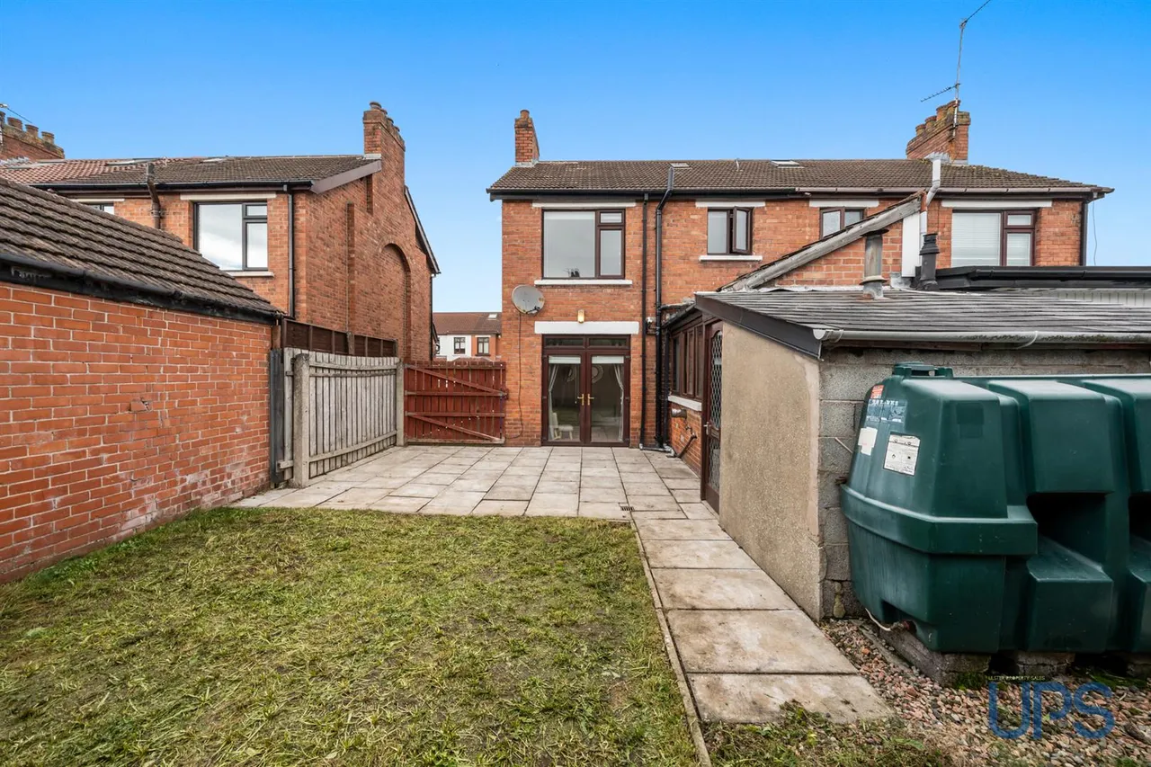 Ashton Avenue, Finaghy Road North, BT10, photo 22