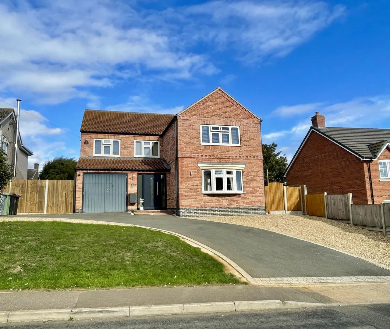 Low Road, Barrowby, NG32, photo 3
