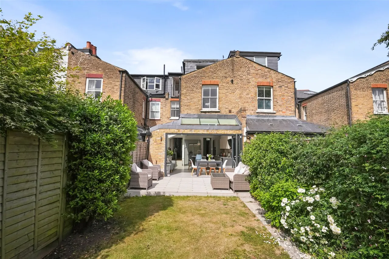 Blackmores Grove, Teddington, TW11 9AE, photo 15