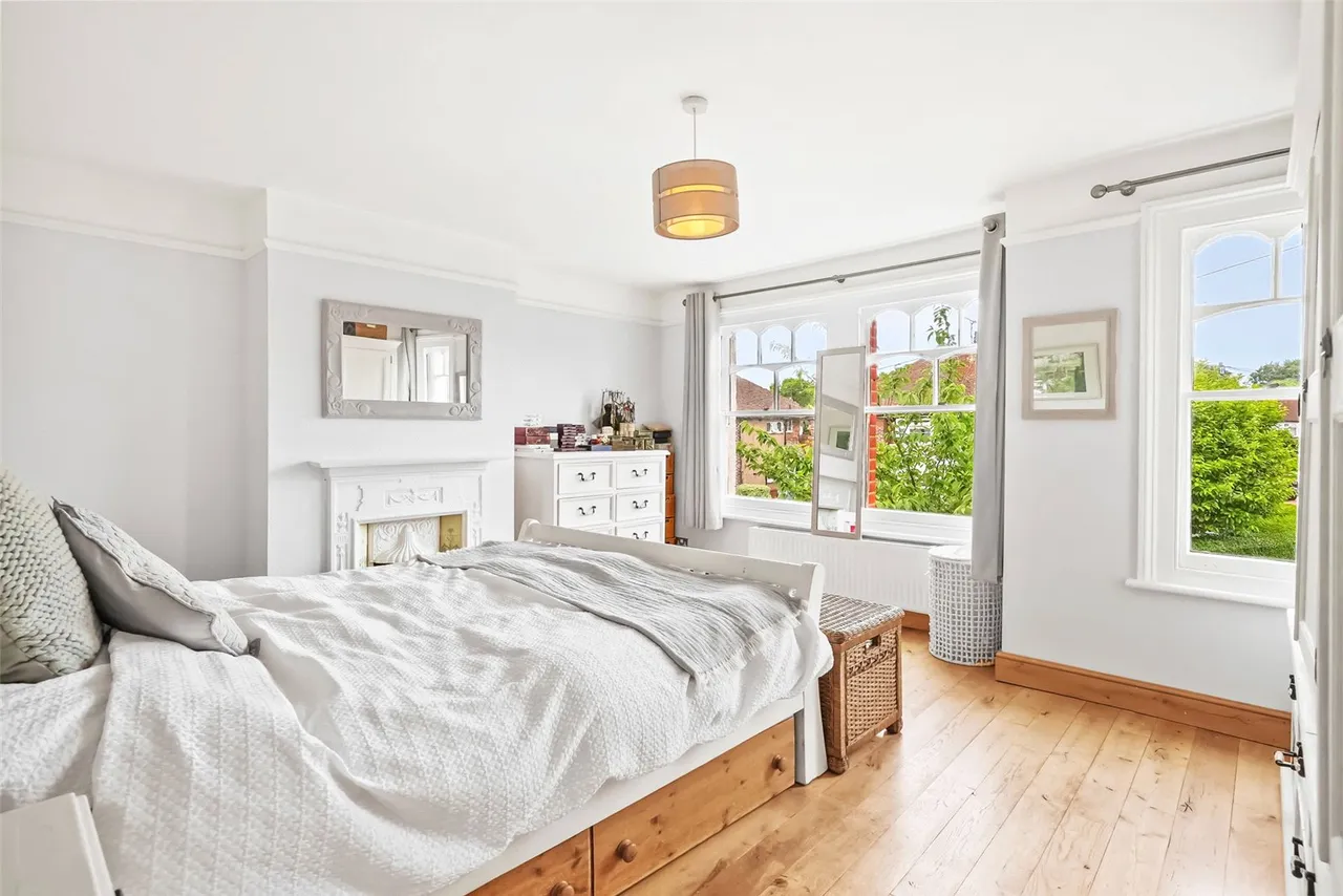 Blackmores Grove, Teddington, TW11 9AE, photo 8