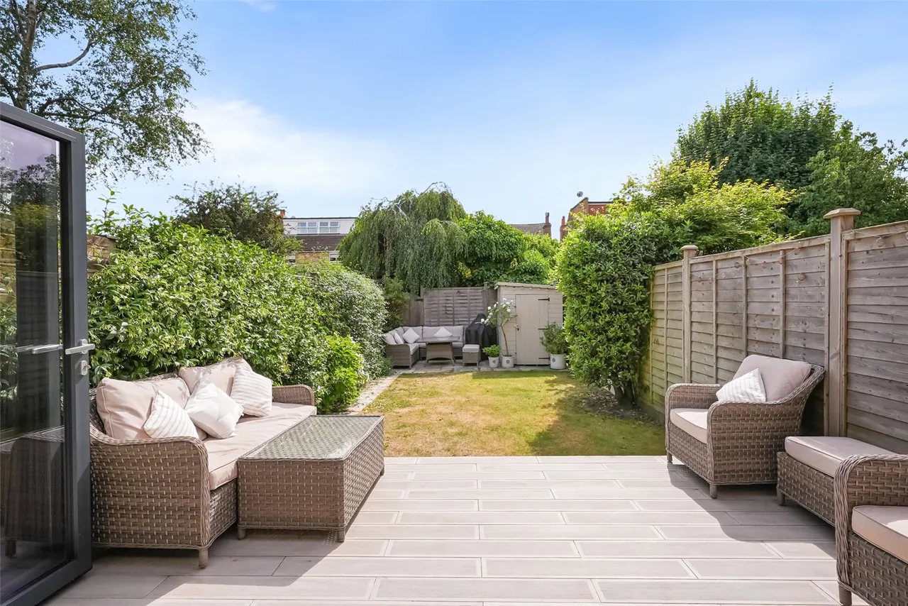 Blackmores Grove, Teddington, TW11 9AE, photo 14
