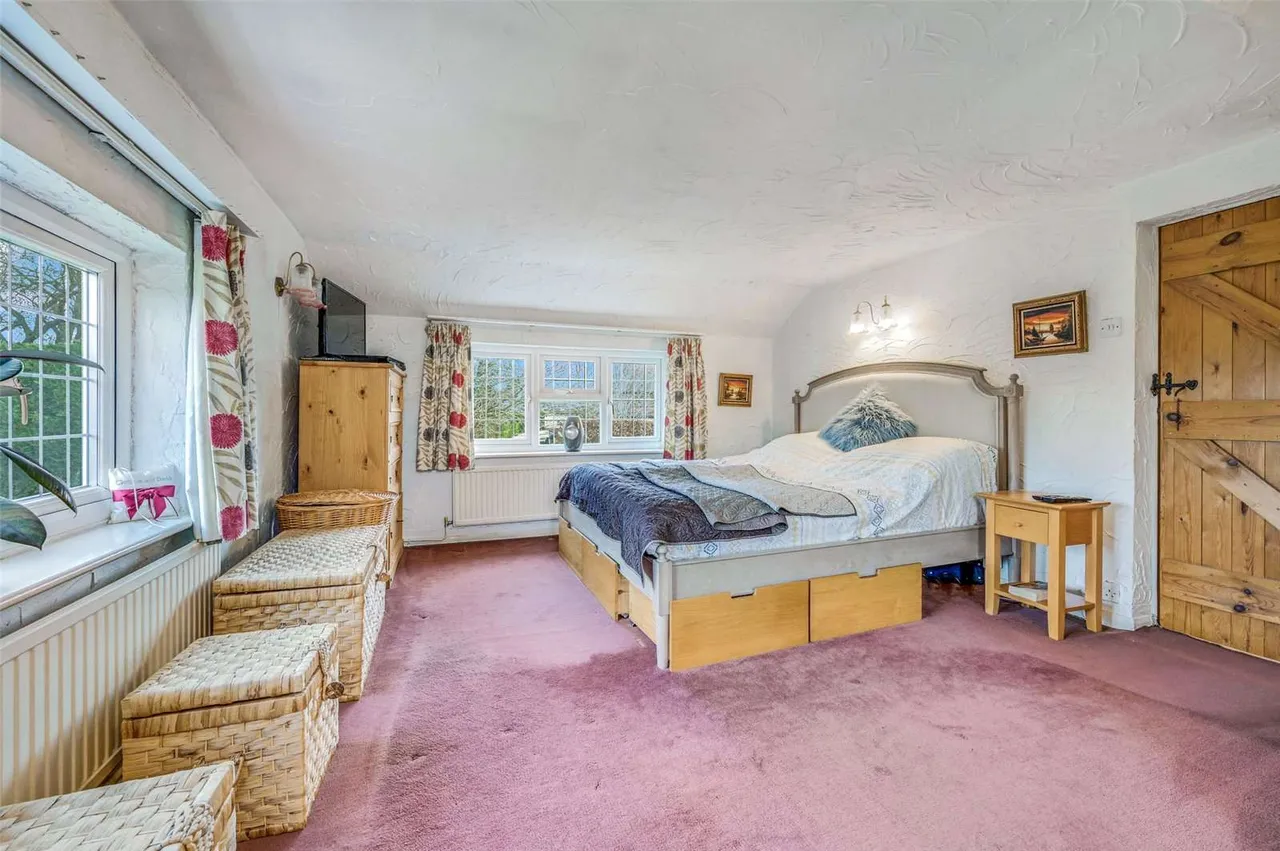 Dunmow Road, Leaden Roding, Dunmow, Essex, CM6 1QA, photo 10