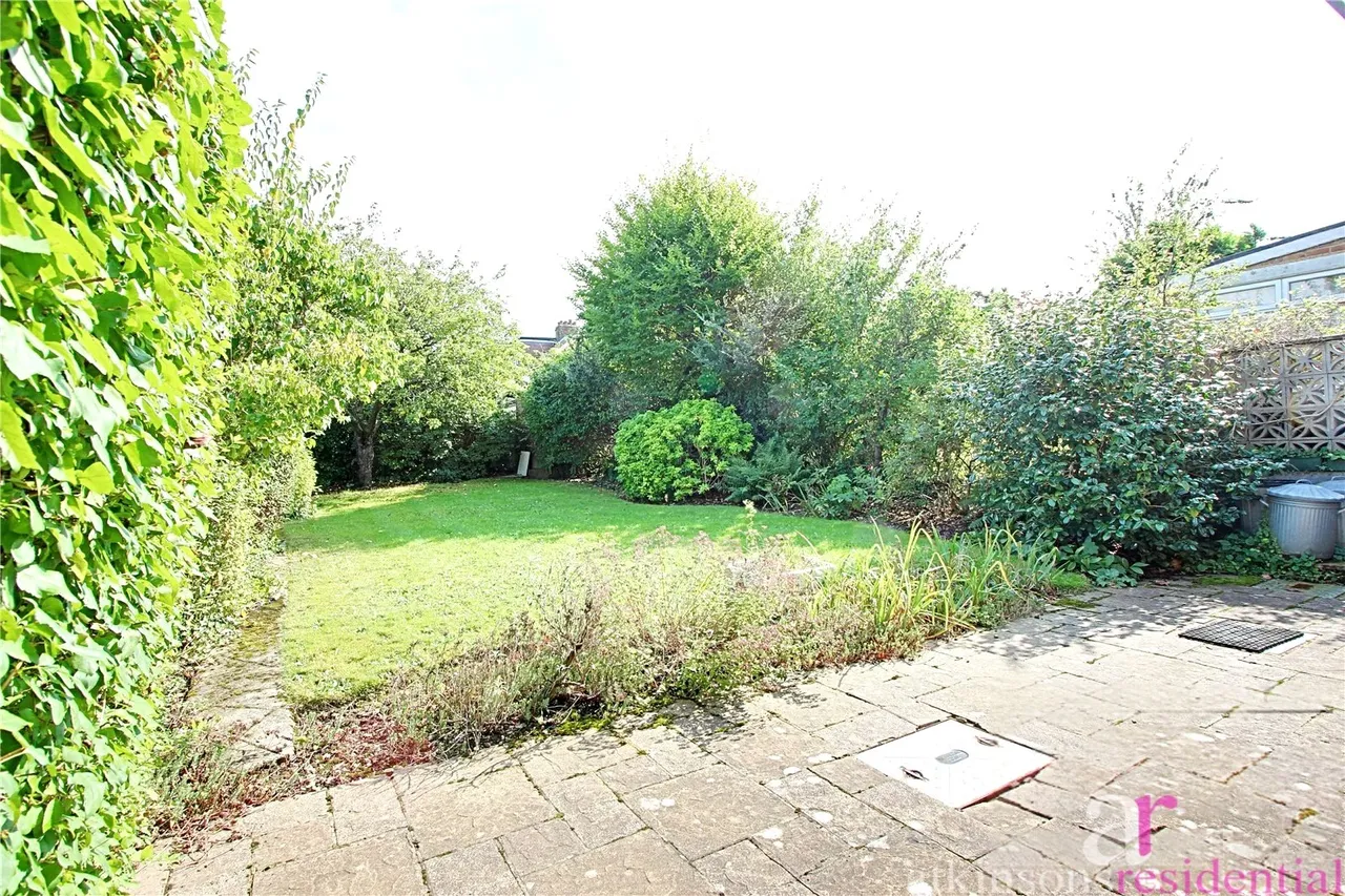 Browning Road, Enfield, Middlesex, EN2 0HH, photo 3