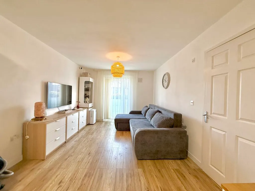 Daimler Drive, Dunstable LU6 1FE, photo 8