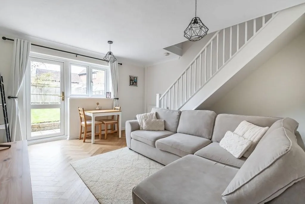 Honeysuckle Lane, North Holmwood, RH5, photo 10
