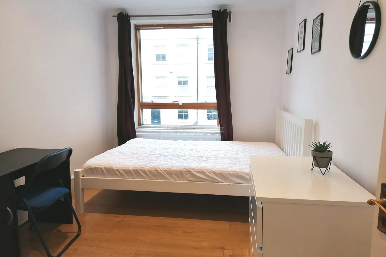 Morecombe Street, SE17, photo 4