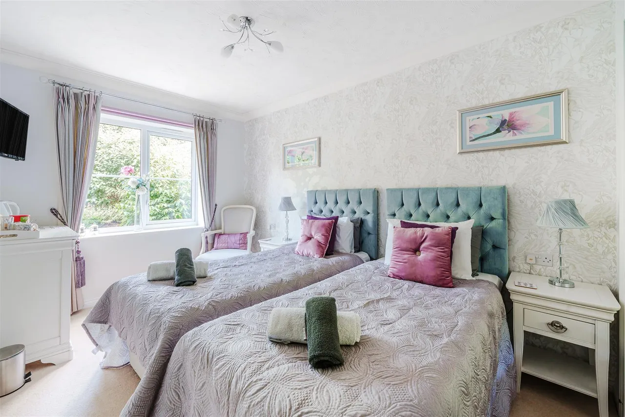Somerford Road, Cirencester, GL7, photo 12