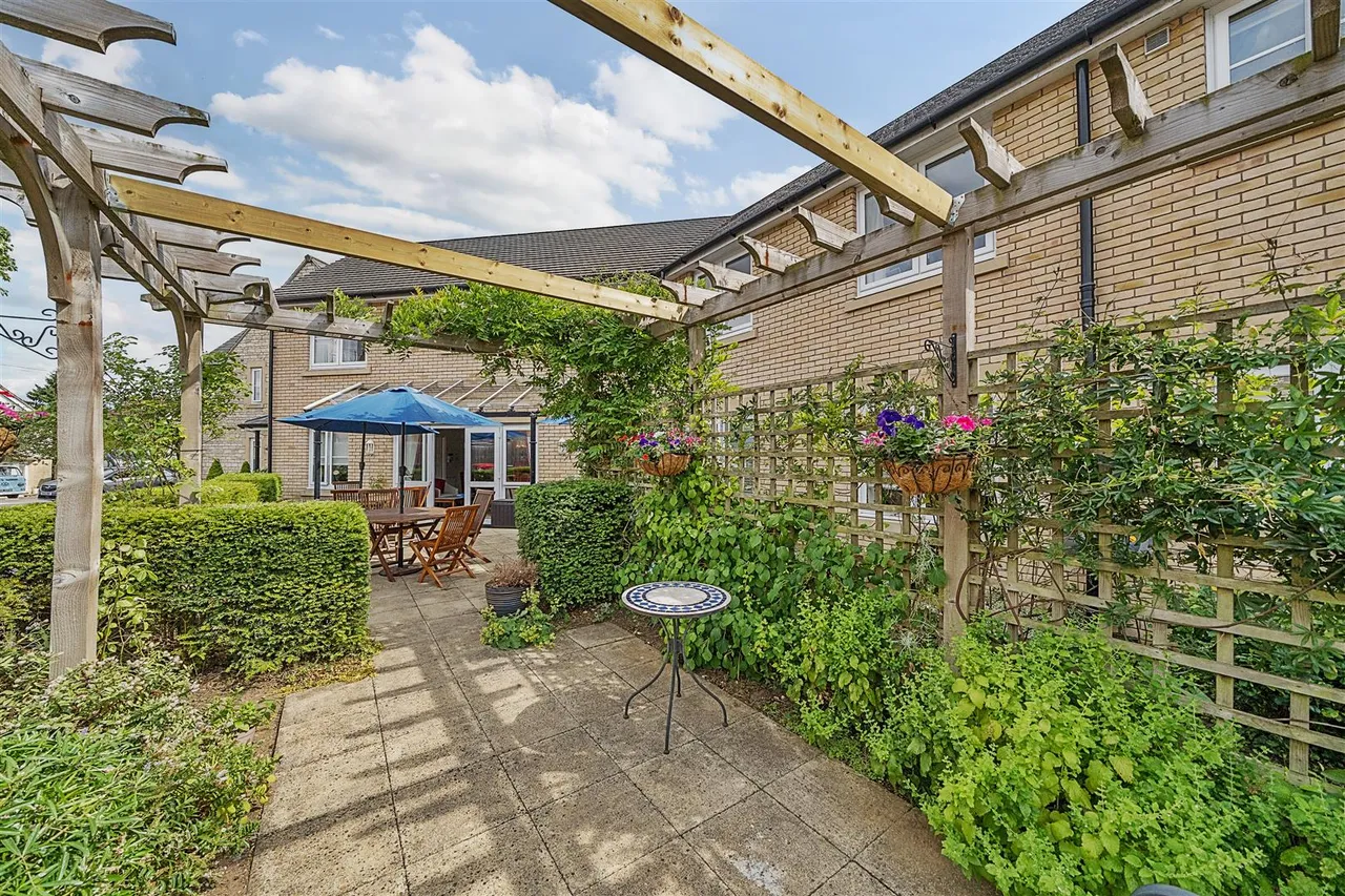 Somerford Road, Cirencester, GL7, photo 14