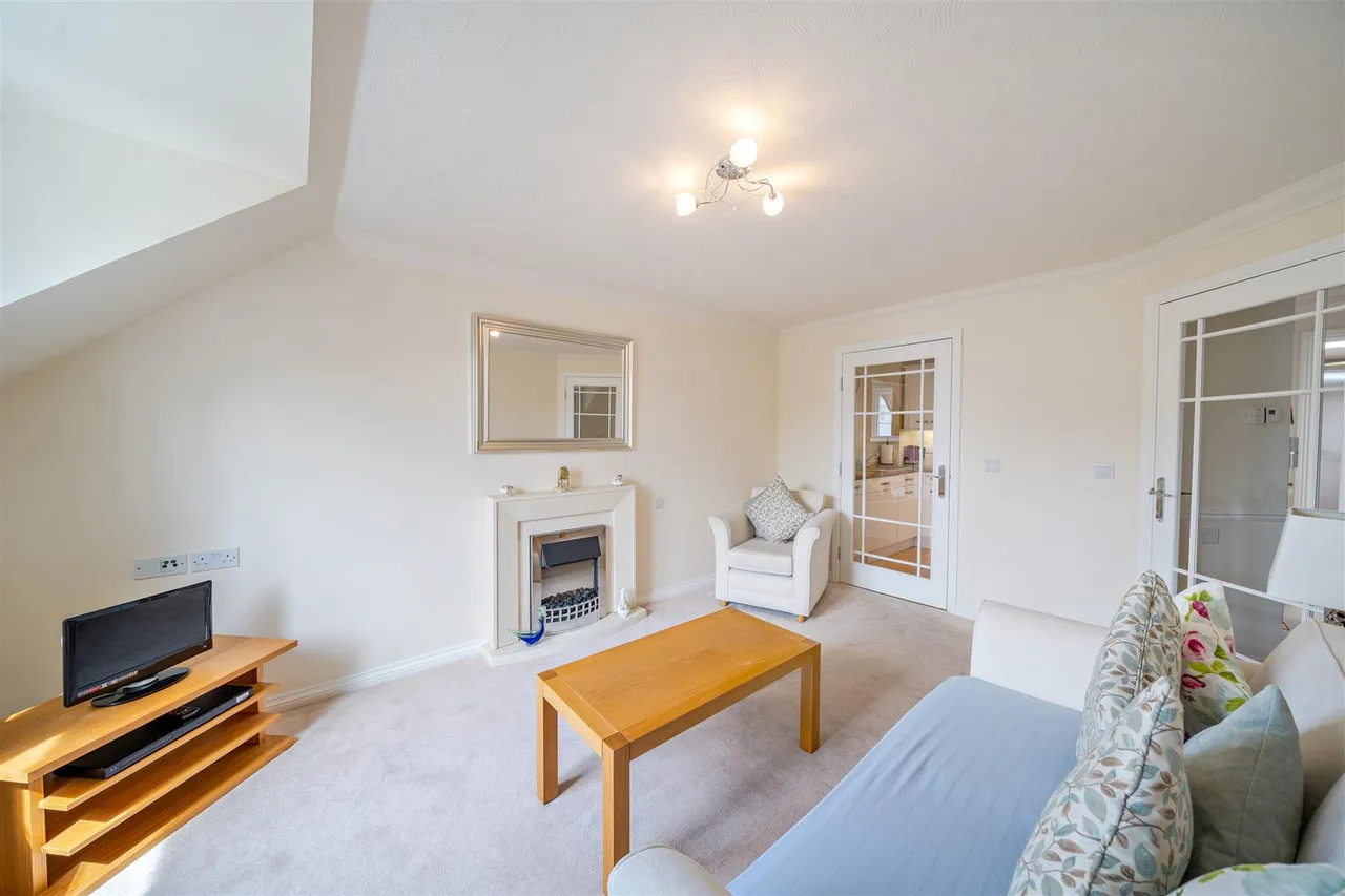 Somerford Road, Cirencester, GL7, photo 3