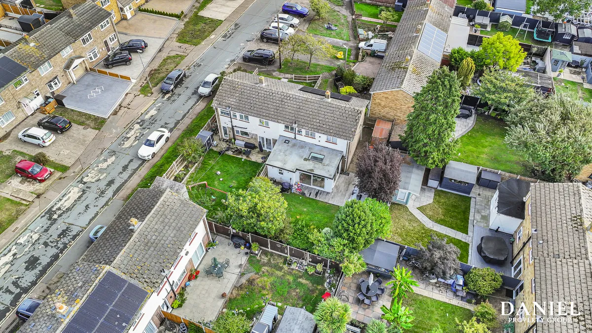 Bourne Avenue, Laindon, SS15, photo 32