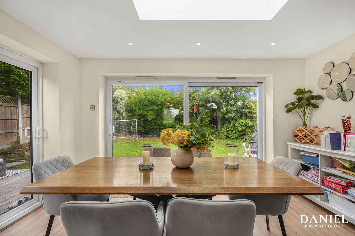 Bourne Avenue, Laindon, SS15, photo 15