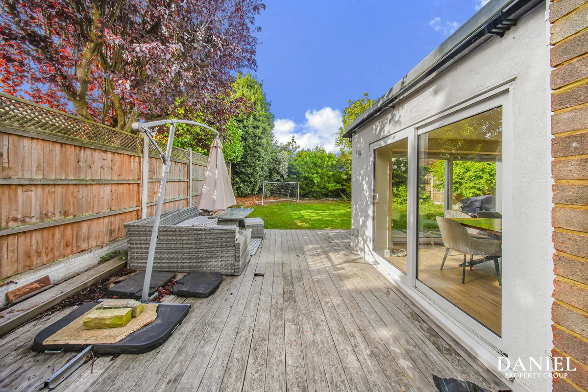Bourne Avenue, Laindon, SS15, photo 25