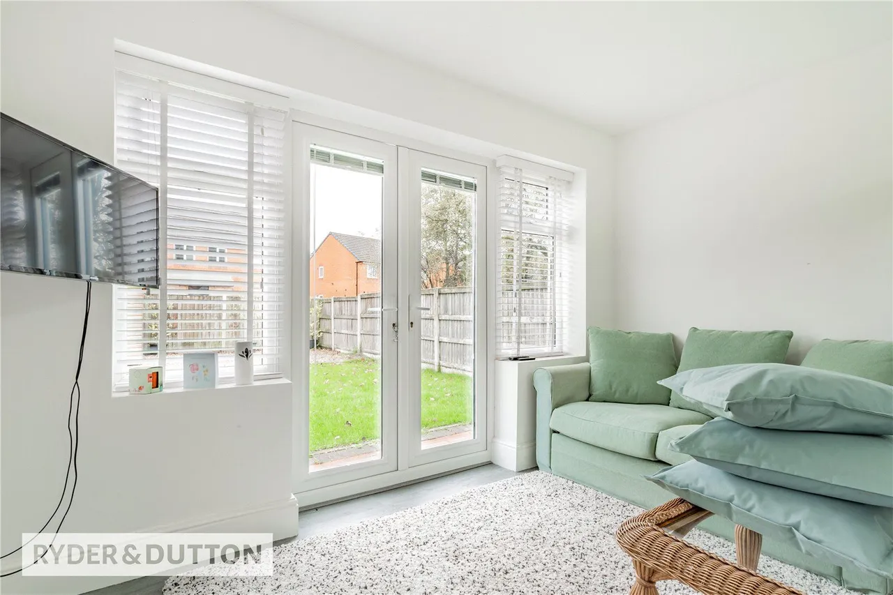 Queen Victoria Street, Balderstone, OL11, photo 6