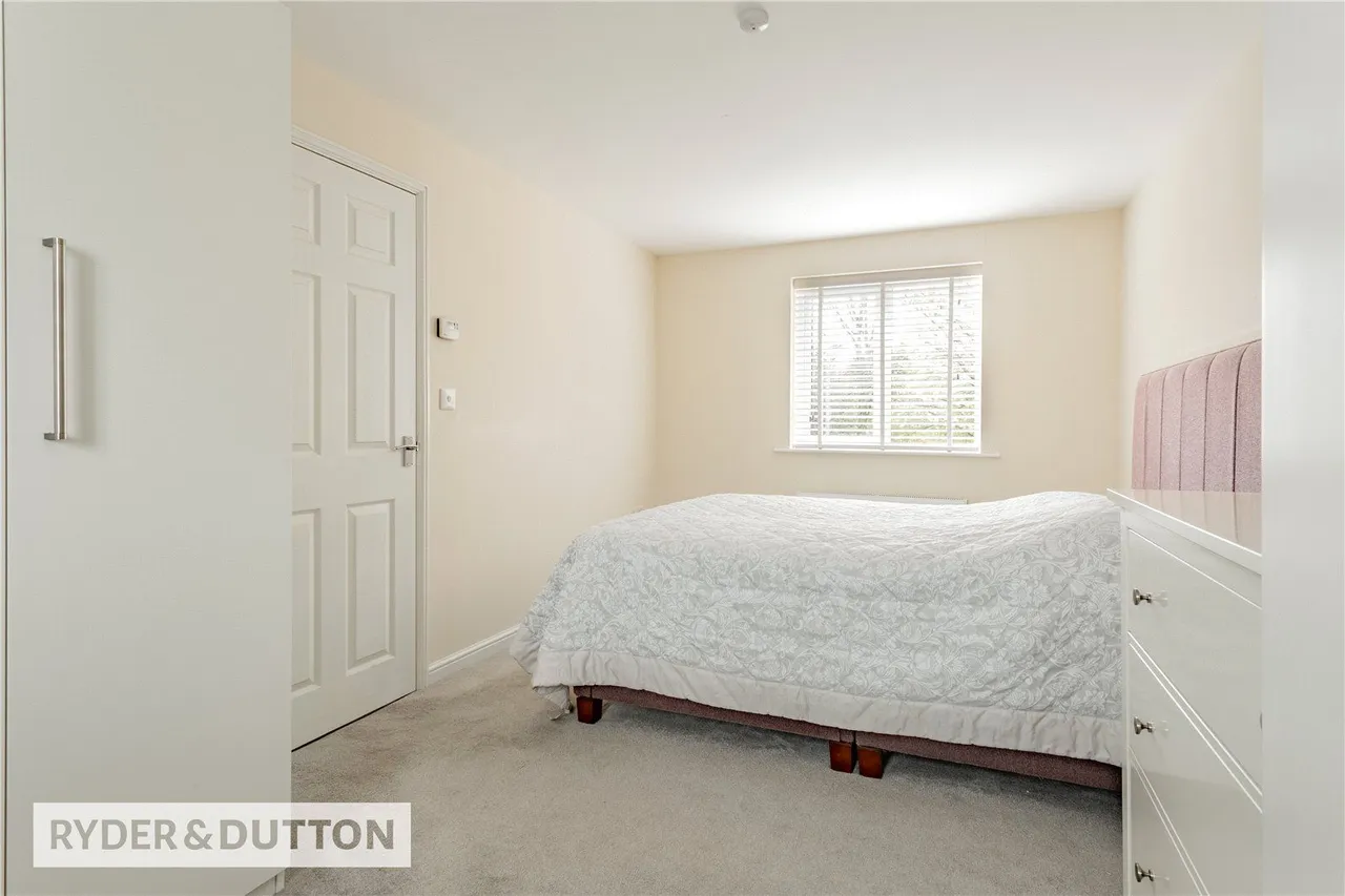 Queen Victoria Street, Balderstone, OL11, photo 11