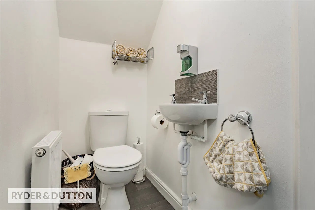 Queen Victoria Street, Balderstone, OL11, photo 4