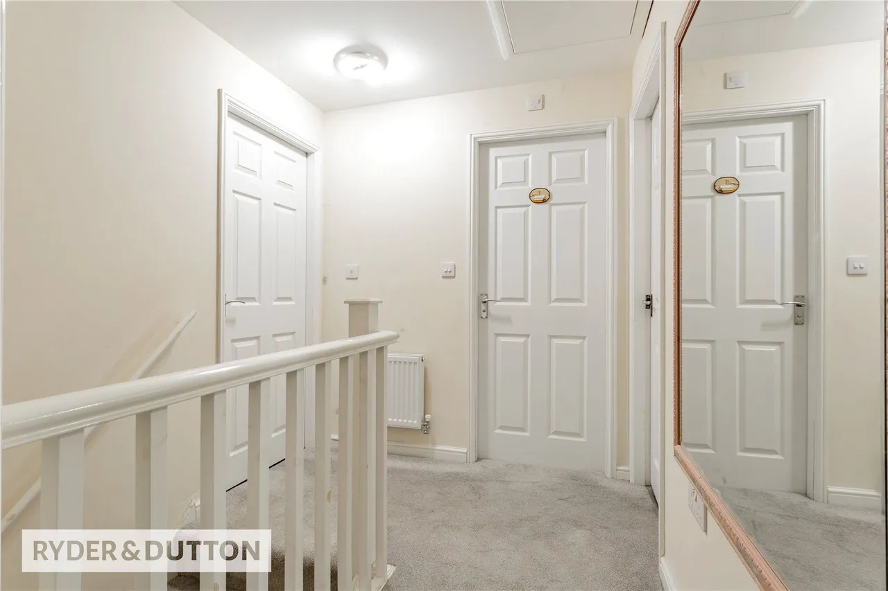 Queen Victoria Street, Balderstone, OL11, photo 7