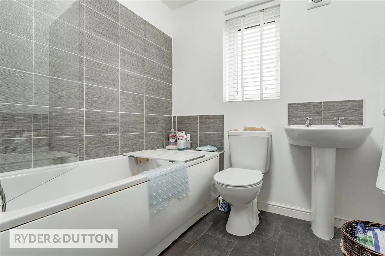 Queen Victoria Street, Balderstone, OL11, photo 12