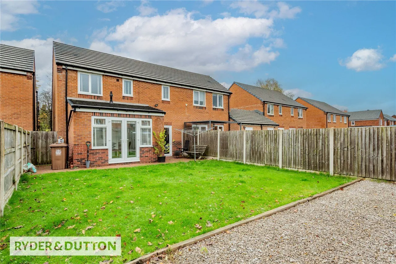 Queen Victoria Street, Balderstone, OL11, photo 16
