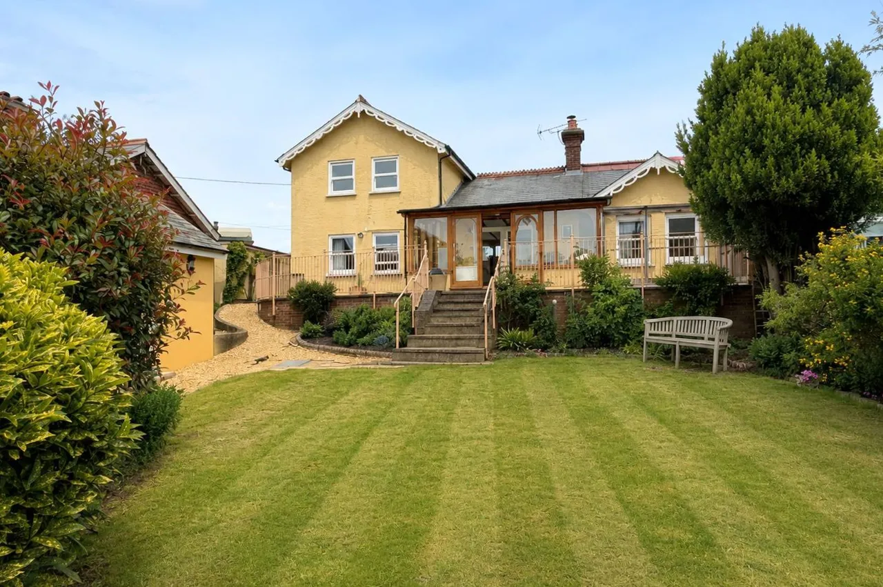 Ashford Road, Fordingbridge, SP6, photo 25