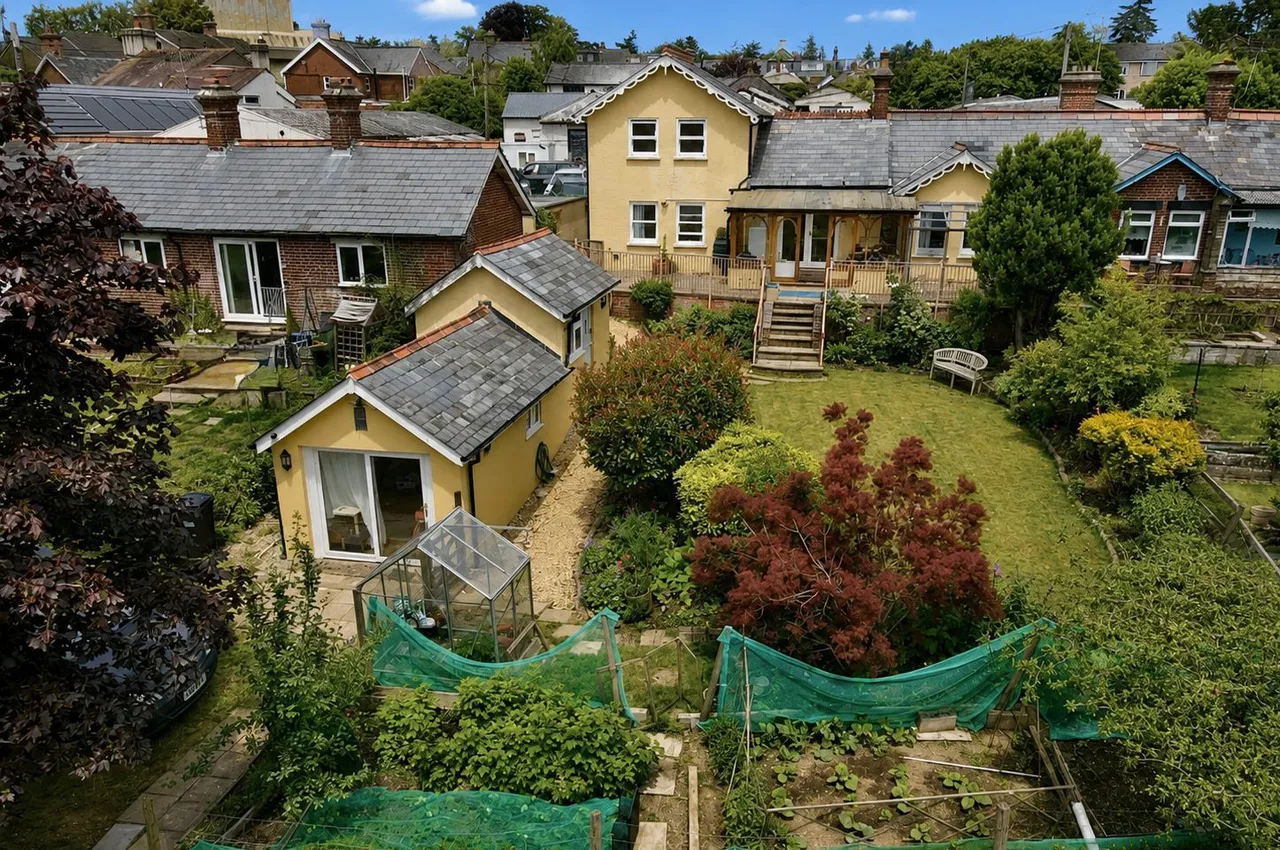 Ashford Road, Fordingbridge, SP6, photo 22