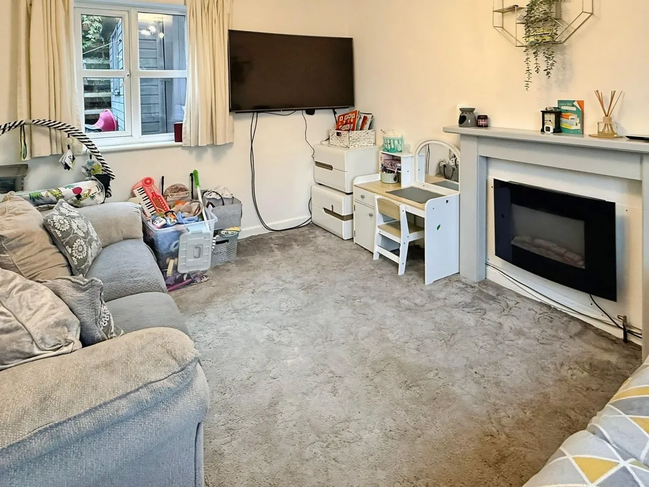 2 bed house for sale, White Hart Close, Billesdon, LE7
