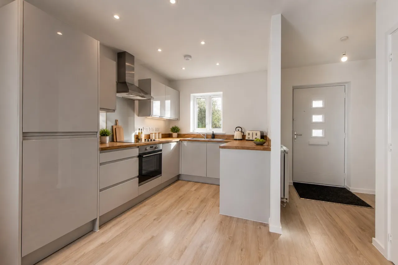 Bristol Drive, Grove, OX12, photo 3