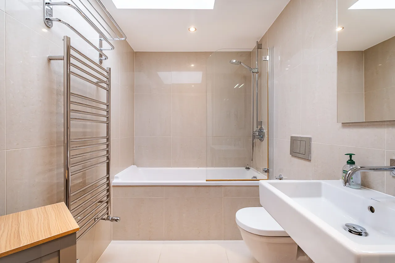 Chartfield Avenue, London, SW15, photo 10
