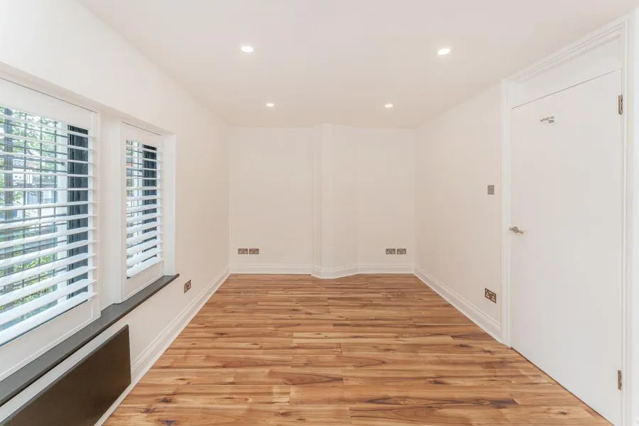 Caroe Court, Edmonton, N9, photo 4