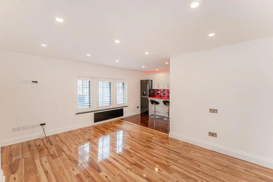 Caroe Court, Edmonton, N9, photo 6