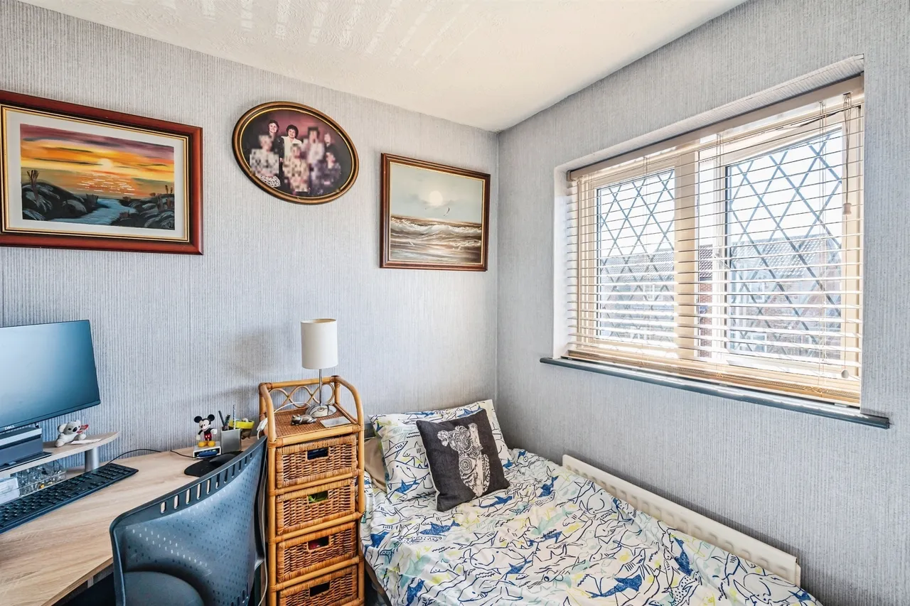 Pentland Close, Eastbourne, BN23, photo 13