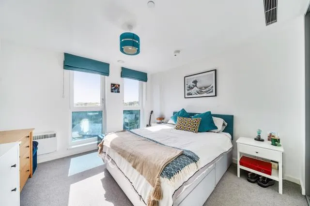 Chieftain Road, Chertsey, KT16, photo 10