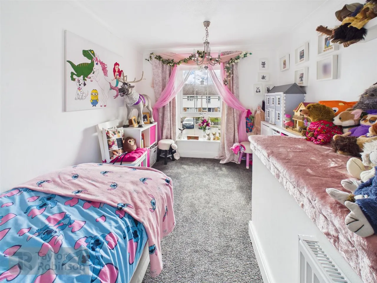 Epping Walk, Furnace Green, RH10, photo 16