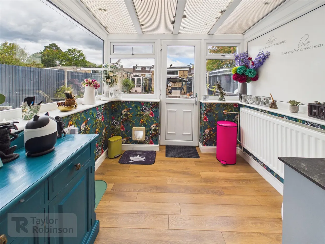 Epping Walk, Furnace Green, RH10, photo 11