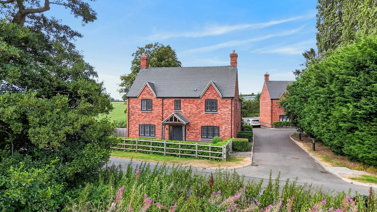 4 bed house for sale, Ashbrook Grove, DE6