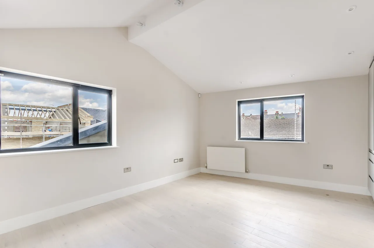 1 bed flat to rent — Flat 5, Westbrick House, 1 Gayford Road, London