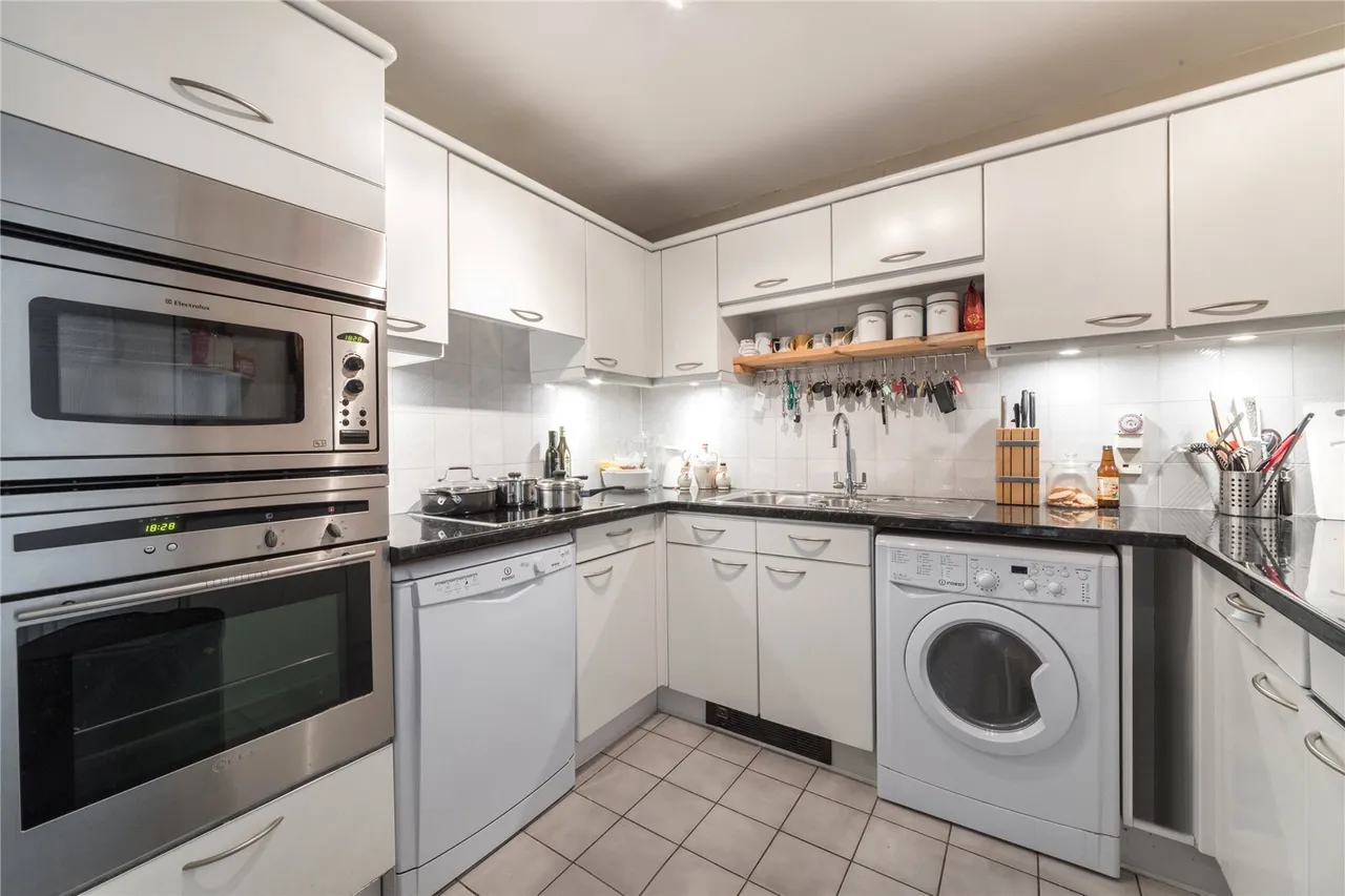 Homer Drive, London, E14, photo 5