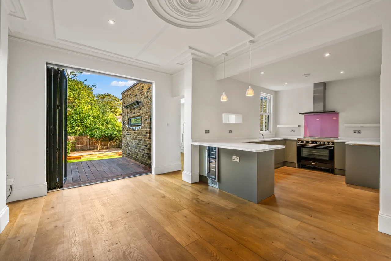 Cassilis Road, Twickenham, photo 2